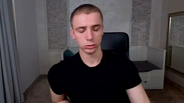 KellenWest online show from April 28, 4:28 am