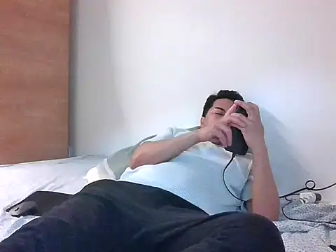 sweetpinoy2027 online show from February 22, 12:50 pm