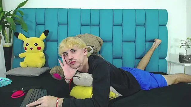 boy Dirty X online show from June 27, 5:43 am