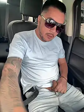 Diegohernan17 online show from April 1, 6:16 pm