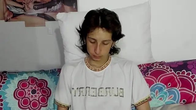 cirosky elchicopolla online show from April 21, 3:45 am