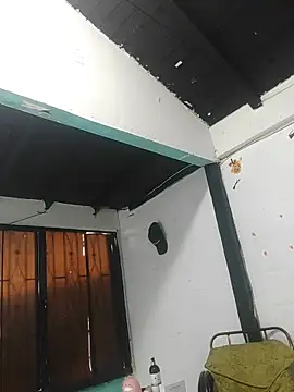 sk8-boy online show from April 27, 4:14 pm