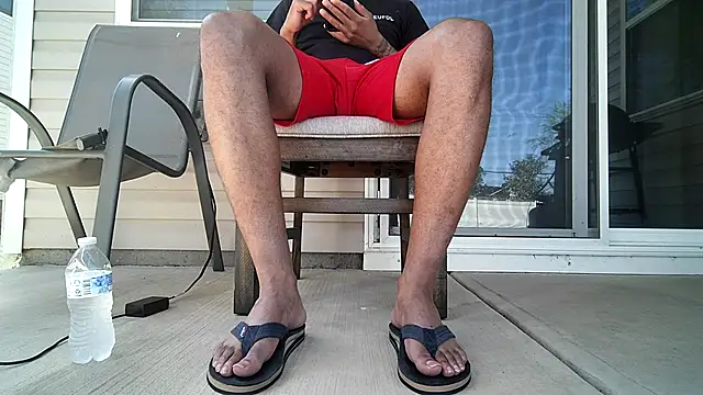 Kingbertfeet online show from April 2, 3:53 pm