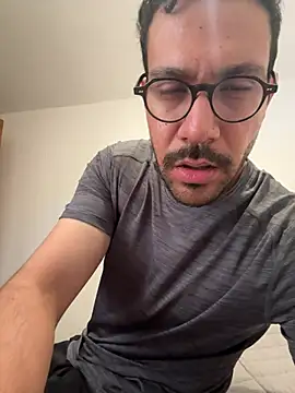 AdrianGarcia89 online show from April 12, 6:53 pm