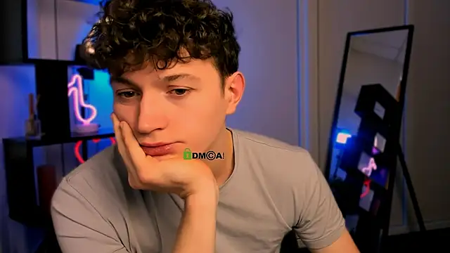 fose di online show from February 8, 6:30 am