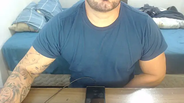 drlluis online show from March 11, 5:09 pm