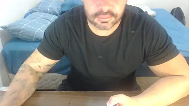 drlluis online show from March 7, 11:13 pm