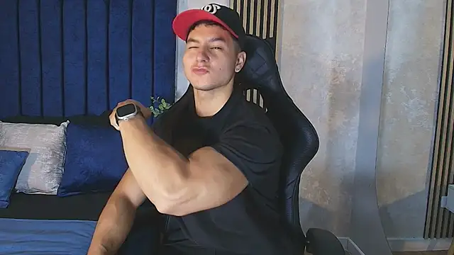Noah Clarkk online show from June 20, 5:51 pm