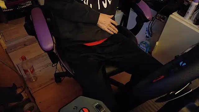 Gay-Versaut online show from April 7, 7:03 pm