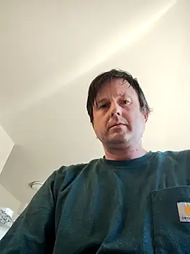 nobored online show from April 7, 7:03 pm