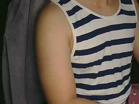 weirdoohcm1 online show from April 16, 2:28 pm