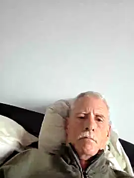 looking4u2 online show from February 18, 4:43 am