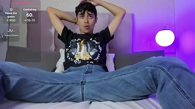 Josh Bright online show from February 3, 4:12 pm