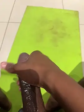 Daddy3rdlegx online show from April 3, 9:44 pm