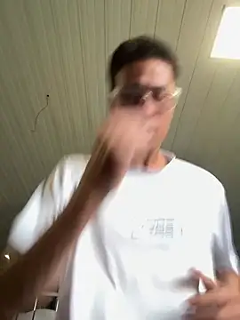 Latin Paisa Boy online show from April 21, 6:03 pm