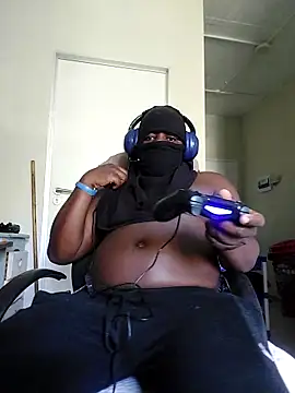 Bra-G online show from April 28, 2:44 pm