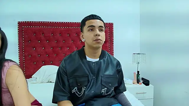 Jaden and sofia online show from April 3, 2:52 am