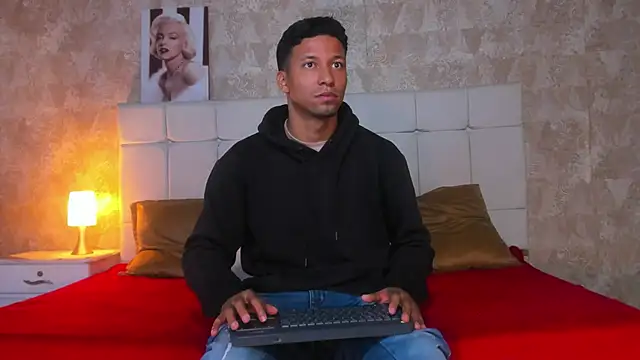 Liam Mush online show from April 27, 9:20 pm