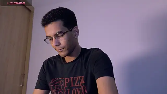 Pikashu7u7 online show from March 15, 11:00 pm