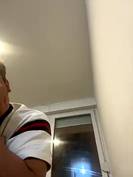 queerboth online show from January 6, 8:46 pm