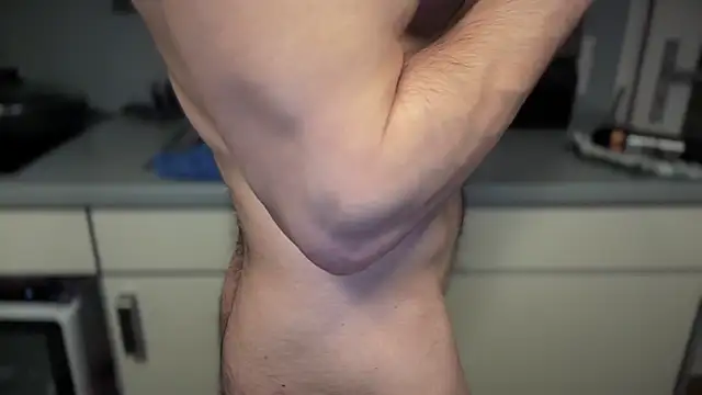 muscle hair3 elias online show from February 8, 8:24 pm