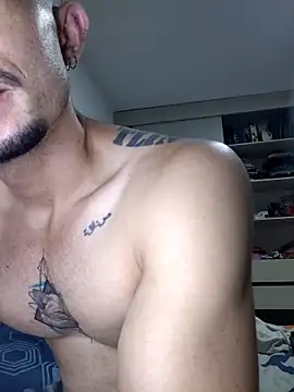 whitebull97 online show from February 5, 5:03 am