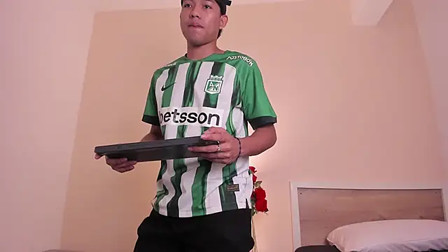 AustinTowers online show from March 4, 9:33 pm