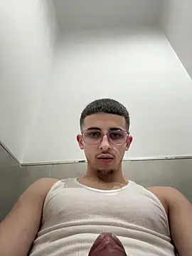 caballoverde31  online show from January 7, 5:12 am