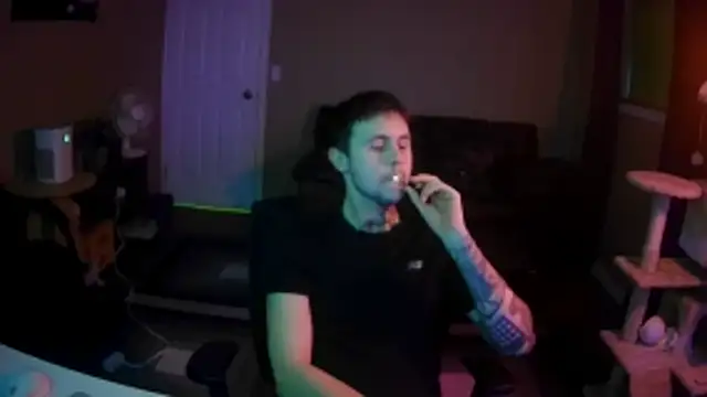 skateboardskate online show from January 7, 1:21 am