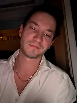 batschi0512 online show from January 6, 8:57 pm