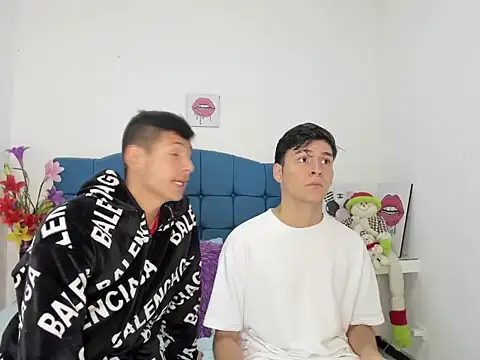 CoupleFire  online show from January 17, 2:09 pm