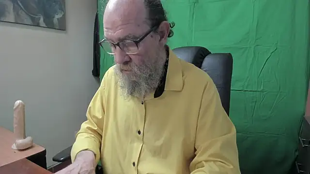 Uncle Hottie online show from March 9, 5:40 pm