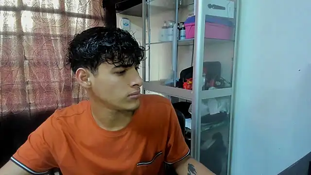 MaxStar26 online show from February 3, 12:32 pm