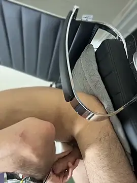 BigDickWo0z online show from April 23, 5:26 pm