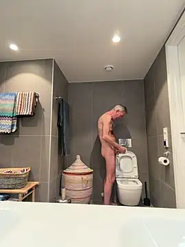 Pierre4tjyxx online show from April 20, 4:26 am