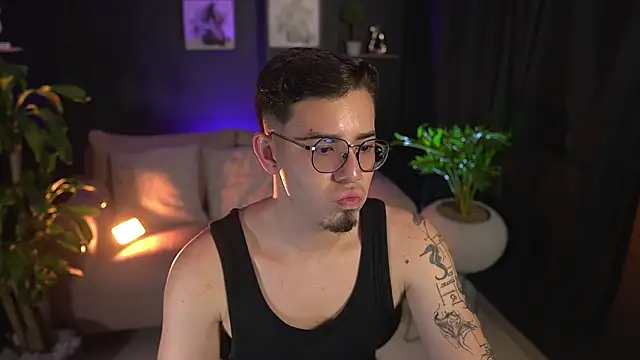 Leo Valmore online show from February 21, 12:55 am