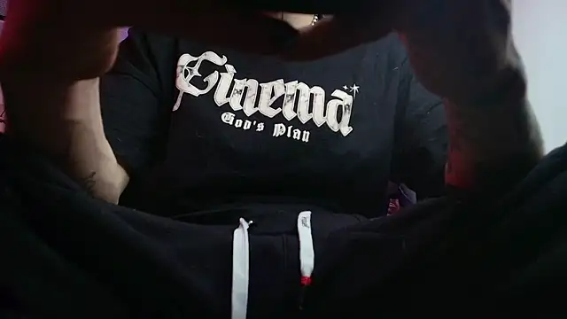 Anhony Muscle online show from March 16, 7:29 pm