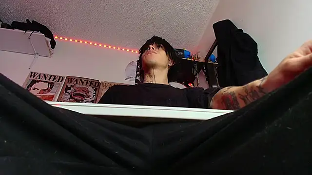 Anhony Muscle online show from March 10, 6:25 pm