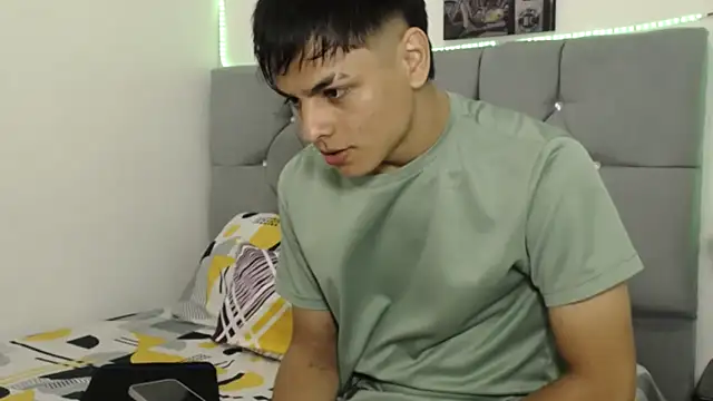 Loganjhonson19 online show from February 5, 2:07 am