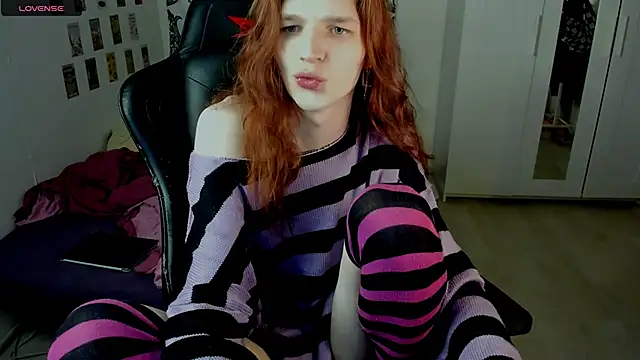 iceseeker2 online show from April 30, 8:57 pm