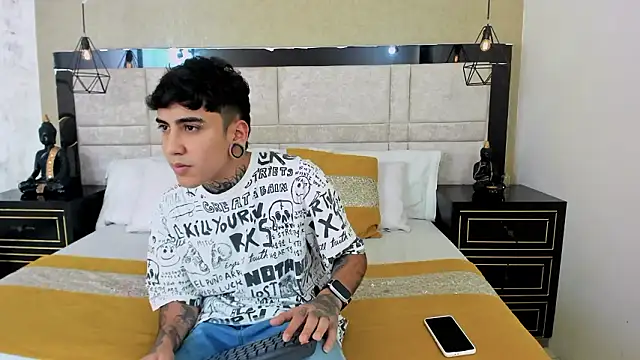 MarkOlsenn online show from February 2, 8:17 pm