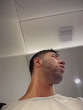 liam bronw online show from March 17, 6:21 pm