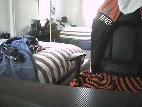 loudandproud online show from June 20, 5:12 am