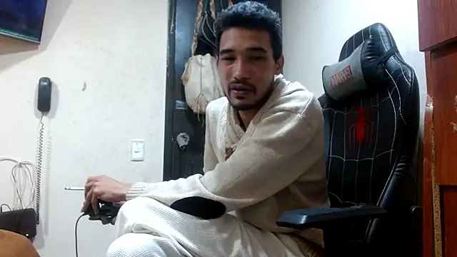 Calientes96 online show from February 10, 5:23 am