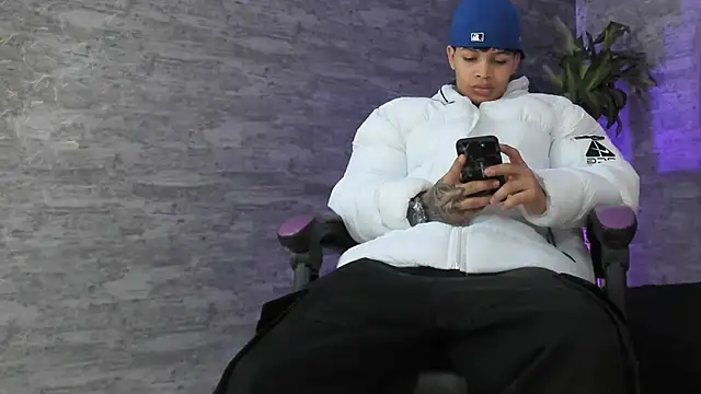 Dogan Renzo online show from January 12, 11:42 pm