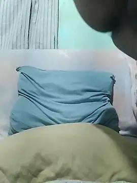 ferreirasantos123 online show from February 2, 11:57 pm