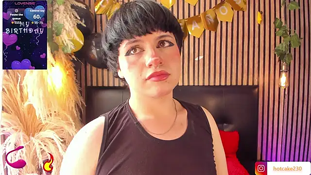 Hiddenhotcake online show from March 6, 6:05 pm