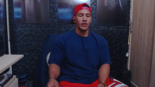 viktor herrera online show from April 27, 5:19 pm