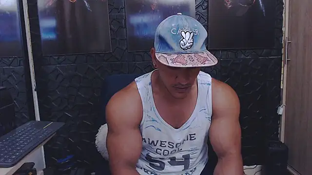 viktor herrera online show from April 30, 8:57 pm