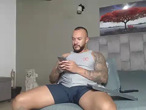 LeonGolds online show from February 21, 7:31 am